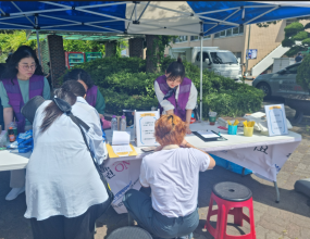 ■ 일시 : 2023.05.17 (수) 12:40     ■ 장소 : 울산대학교 22호관 앞     ■ 성매매예방 및 근절을 위한 캠페인을 진행하였습니다.